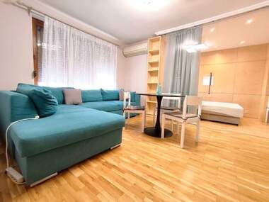 Miete - Wohnung in Wazrajdane,  Burgas