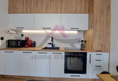Miete - Wohnung in Wazrajdane 3,  Warna