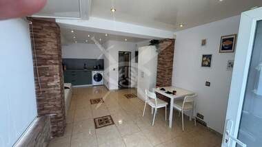 Închiriere - Apartament în Simeonovo,  Sofia