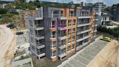 Verkauf - Wohnung in Wazrajdane 3,  Warna