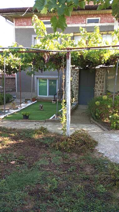 For sale - House in Vylchitryn,  Pleven