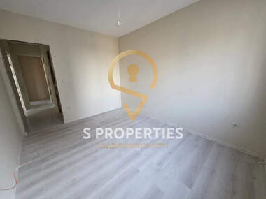For sale - Apartment in Gradina,  Pleven