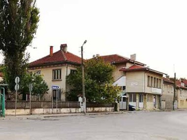 Ακίνητα Красен