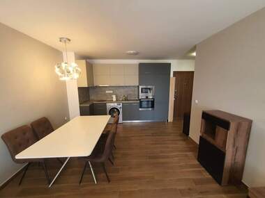 Închiriere - Apartament în Slaveîkov,  Burgas