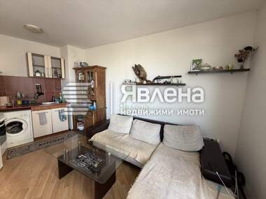 Продажба - Апартамент в Славейков,  Бургас