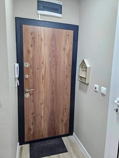 Închiriere - Apartament în Izgrev,  Burgas