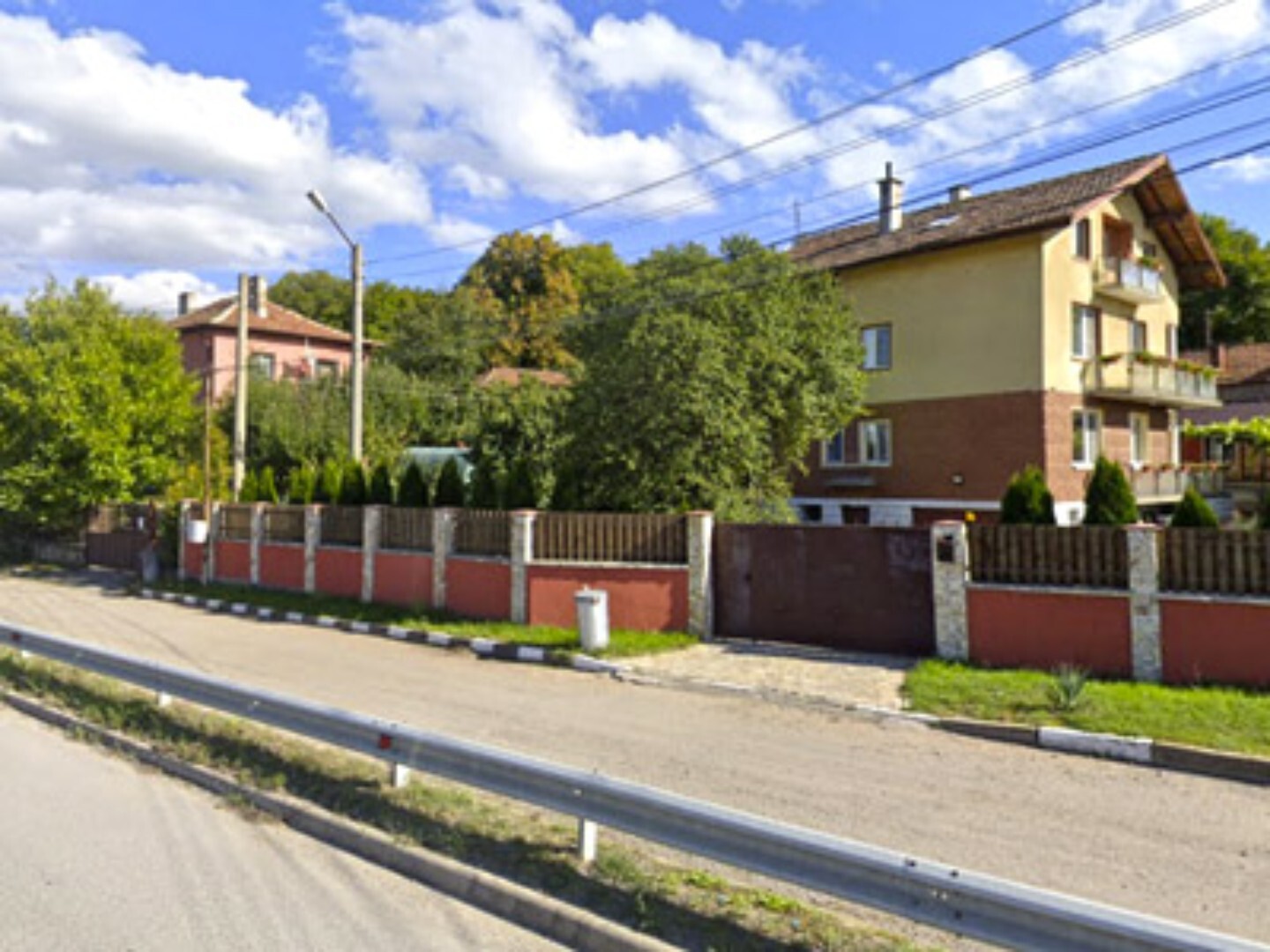 6 Имоти в Бела вода, Перник за продажба
