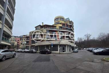 Продажа - Квартира в Южен парк,  София