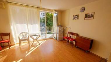 Vânzare - Apartament în Elenite,  Burgas