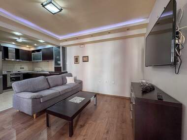 Miete - Wohnung in Wazrajdane,  Burgas