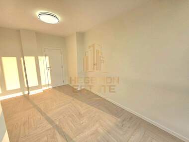 Vânzare - Apartament în Avtogara,  Varna