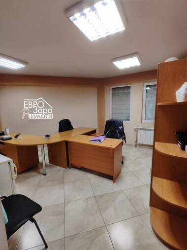 Vânzare - Spațiu industrial/Service auto/Spațiu de depozitare/Depozit în Industrialna Zona-zapad,  Stara Zagora
