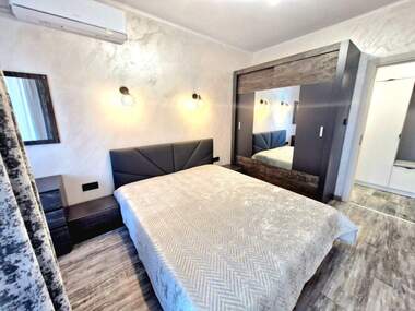 Miete - Wohnung in Horizont,  Burgas