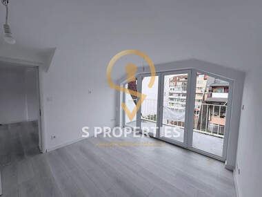 Vânzare - Apartament în Kolhozen pazar,  Varna