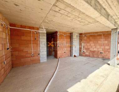 Vânzare - Apartament în Văzrajdane 1,  Varna
