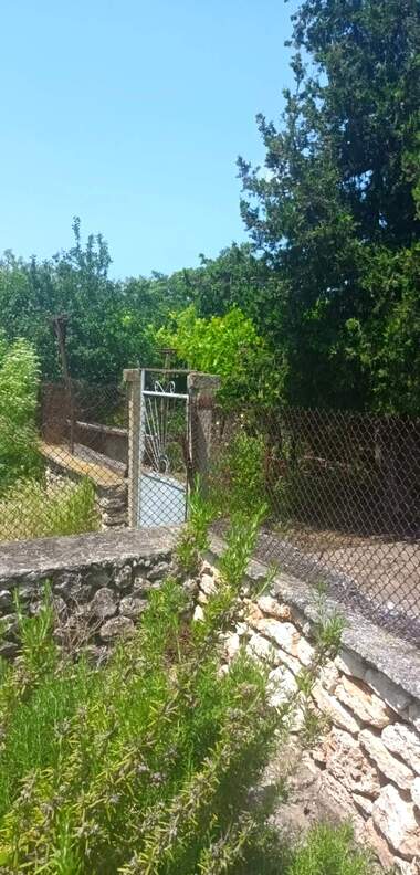 Vânzare - Casă în Smin,  Dobrice