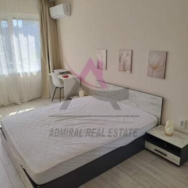 Închiriere - Apartament în Levski,  Varna