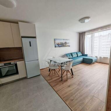 Kira - Apartman olarak Pobeda,  Varna