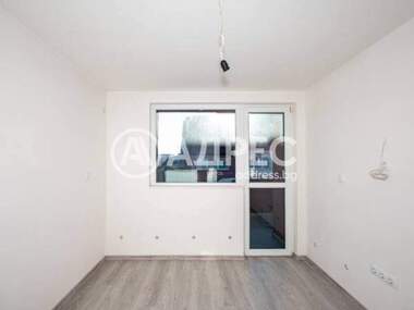 Vânzare - Apartament în Sădiîski,  Plovdiv
