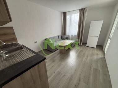 Închiriere - Apartament în Zona B-18,  Sofia