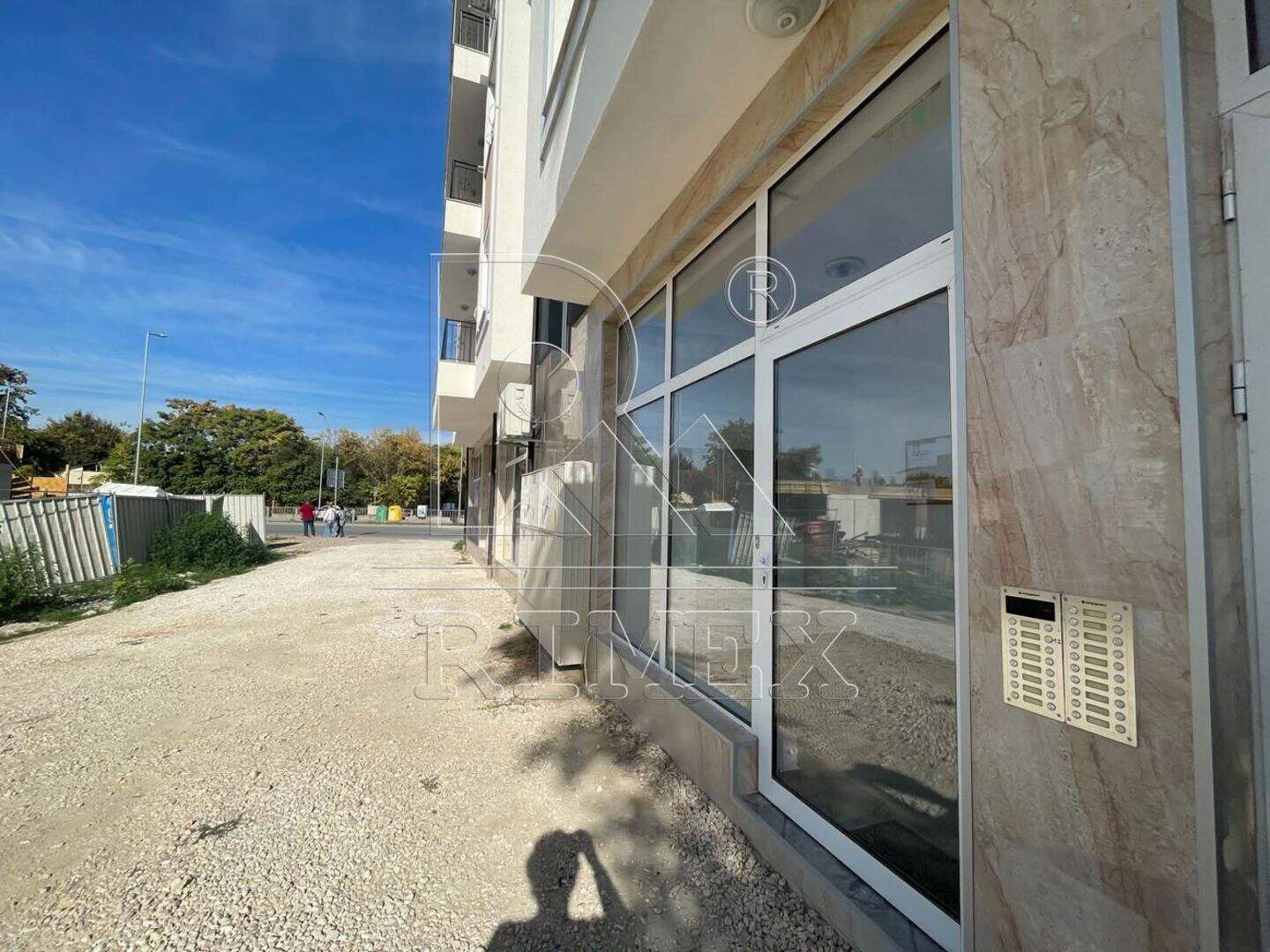 Laden in Üzhen, Plovdiv – Foto 2
