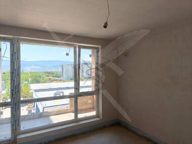 For sale - Apartment in Iujen,  Plovdiv