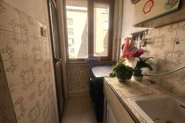 For sale - Apartment in Matematicheskata gimnazia,  Shumen