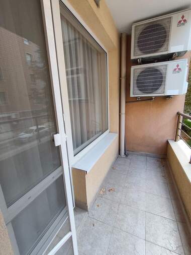 Închiriere - Apartament în Lazur,  Burgas