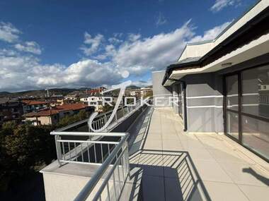Vânzare - Apartament în Țentăr,  Kărdjali
