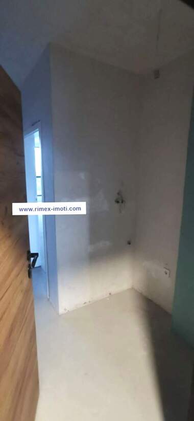 Verkauf - Wohnung in Üjen,  Plowdiw