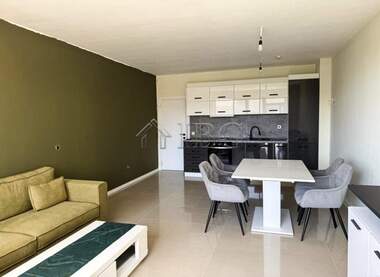 Vânzare - Apartament în Topola,  Dobrice
