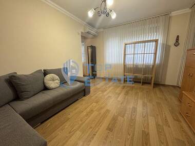 Vânzare - Apartament în Koliu Ficeeto,  Veliko Tărnovo