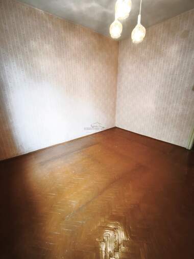 Vânzare - Apartament în Iztok,  Pernik
