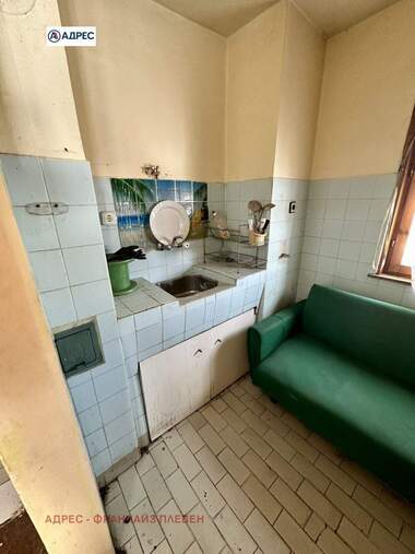 Verkauf - Wohnung in Troian,  Lowetsch
