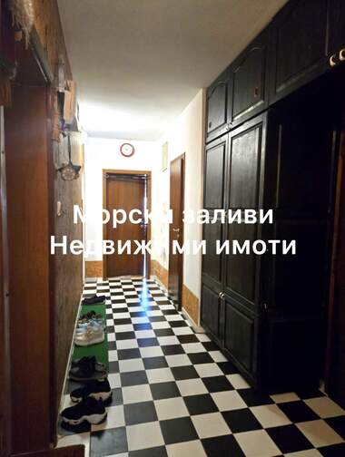 Vânzare - Apartament în Văzrajdane,  Burgas