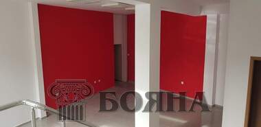 Închiriere - Magazin/Birou/Depozit/Salon de frumusețe în Center,  Ruse