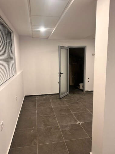 Kira - Ofis olarak Centar,  Veliko Tarnovo