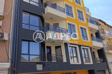 Продажба - Апартамент в Колхозен пазар,  Варна