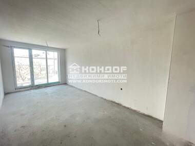Vânzare - Apartament în Komatevo,  Plovdiv
