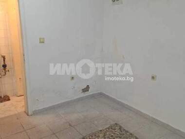 For sale - Store in Zimno kino Trakia,  Varna