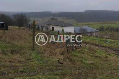 Vânzare - Teren de construcții în Liuben Karavelovo,  Varna