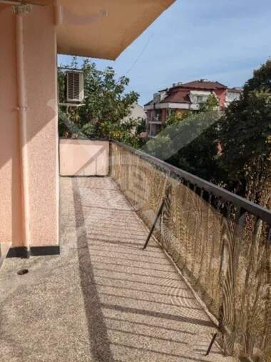 For sale - Apartment in Kiuchuk Parij,  Plovdiv