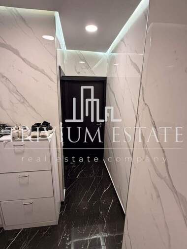 Продажба - Апартамент в Център,  Пловдив