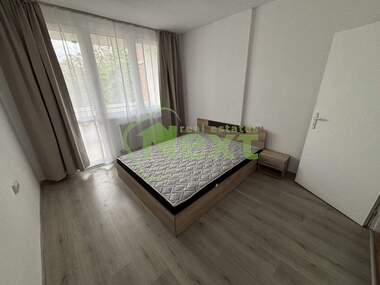 Închiriere - Apartament în Zona B-18,  Sofia