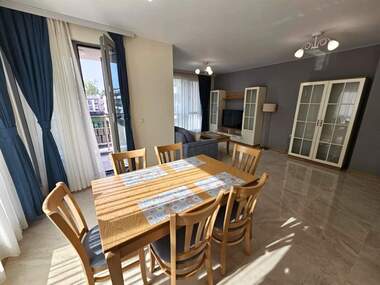 Închiriere - Apartament în Hristo Smirnenski,  Plovdiv