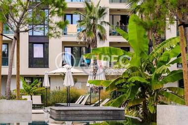 Vânzare - Apartament în Sfinții Constantin și Elena,  Varna
