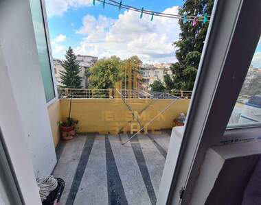 Vânzare - Apartament în Bazar Levski,  Varna