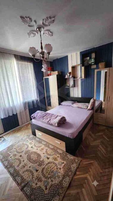 Vânzare - Apartament în Karnobat,  Burgas