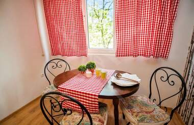 Miete - Wohnung in Wazrajdane,  Burgas