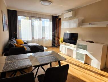 Miete - Wohnung in Bratia Miladinowi,  Burgas